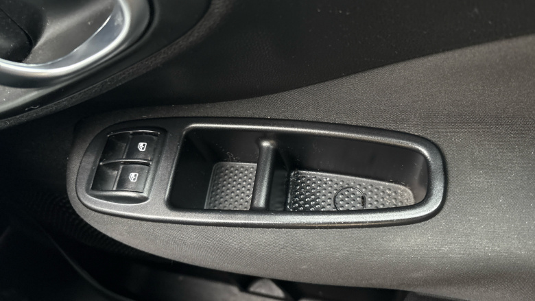 Fiat 500L 1.4 City Cross 5dr Petrol Hatchback